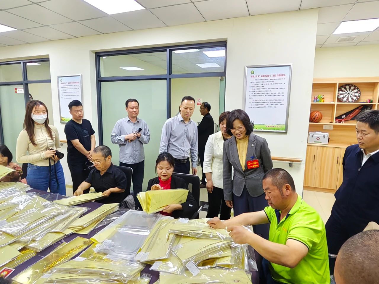 市人大视察残疾人保障“一法一条例”工作实施情况